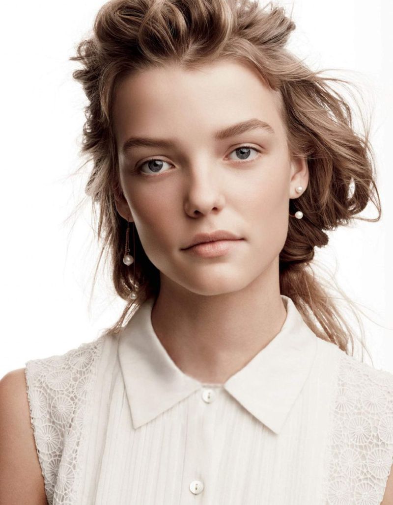Watch Roos Abels video Watch Roos Abels video