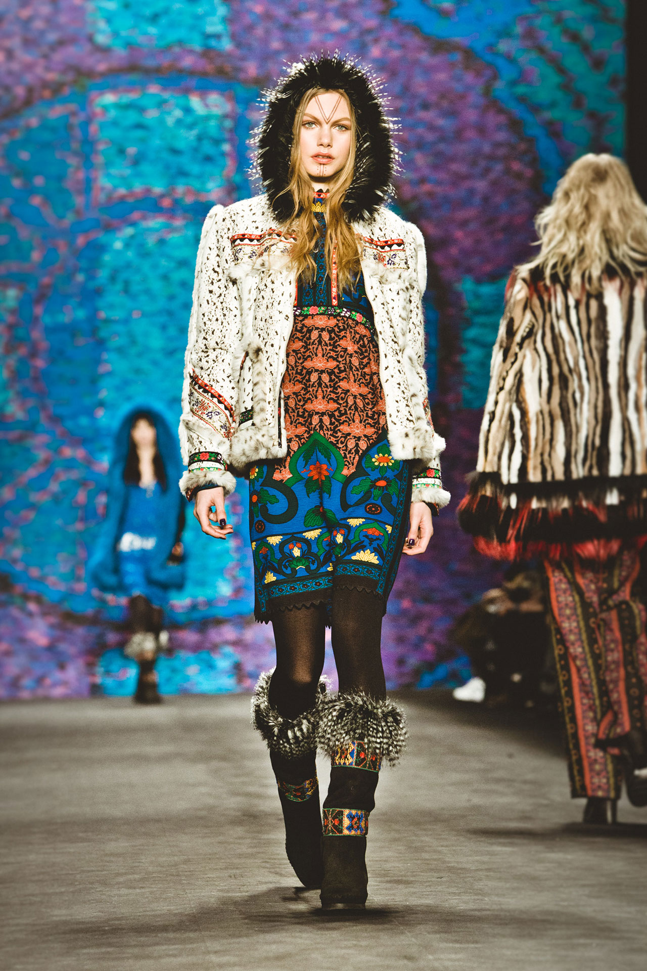 casey-vange-annasui-85