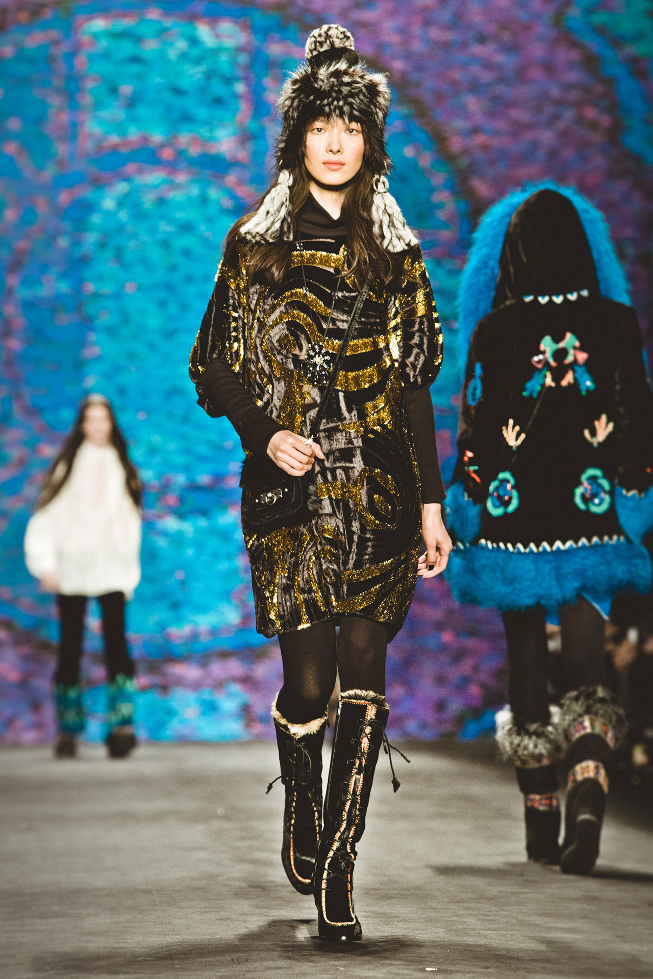 casey-vange-annasui-90