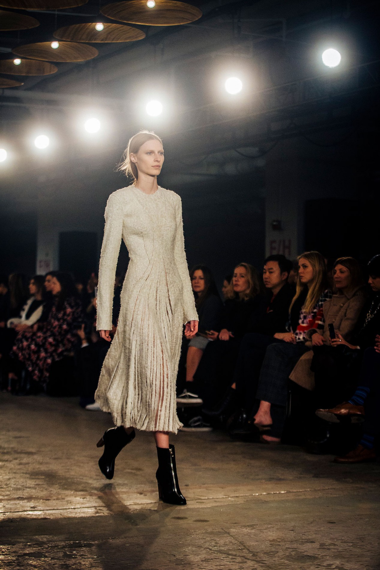 BossWomen-FW16-Show-MJJ_5365