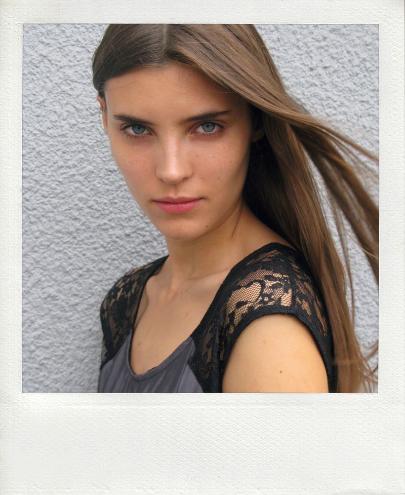 polaroid alison nix may 2010 polaroids digitals polaroid alison nix may 2010 polaroids digitals