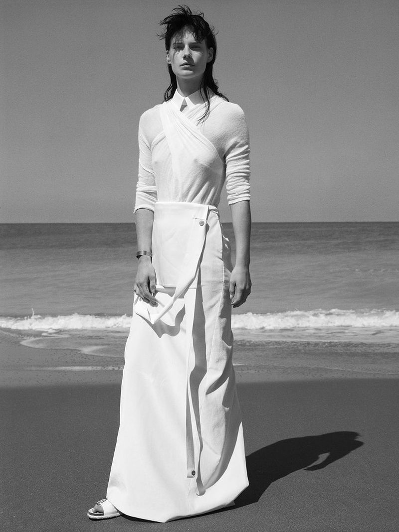 The Waves (Harper's Bazaar China)