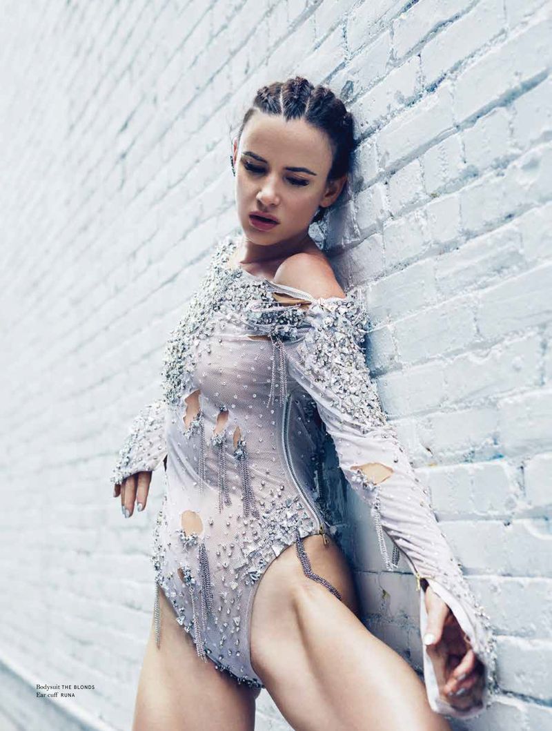 Juliette Lewis (No Tofu Magazine)