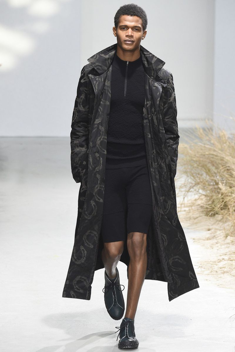 16AW ISSEY MIYAKE MEN wool boucle サルエル Issey Miyake F/W 16 Men's Show (Issey Miyake)