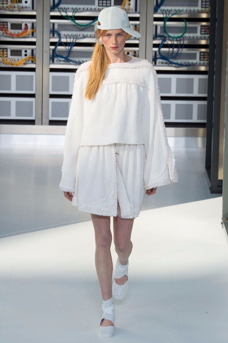 Chanel S/S 17 Show (Chanel)