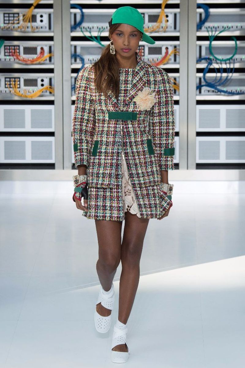 Chanel S/S 17 Show (Chanel)