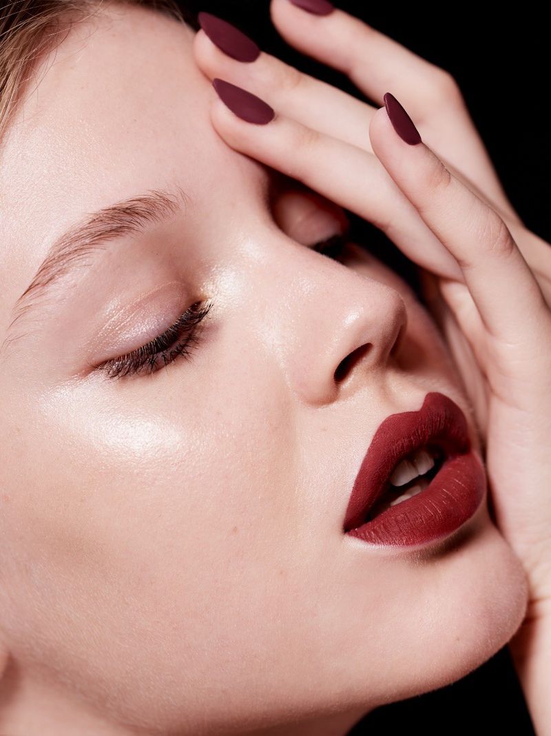 Matte lips (L'Officiel Vietnam)