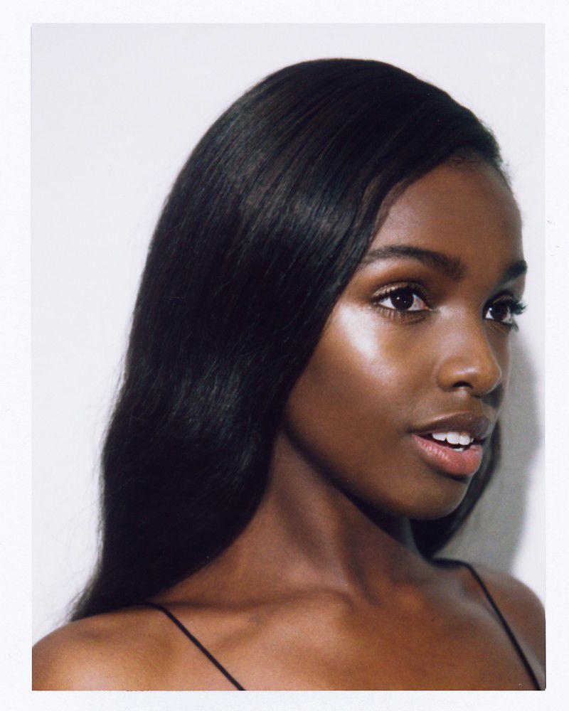 Leomie AndersonBYRDIE Exclusive (BYRDIE) Leomie AndersonBYRDIE Exclusive (BYRDIE)