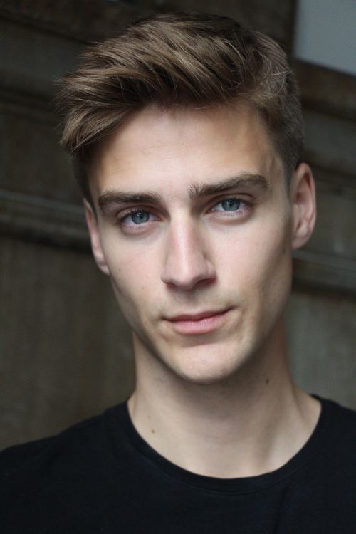 Samuel Roberts Model Profile Photos & latest news