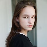 Laura Toth