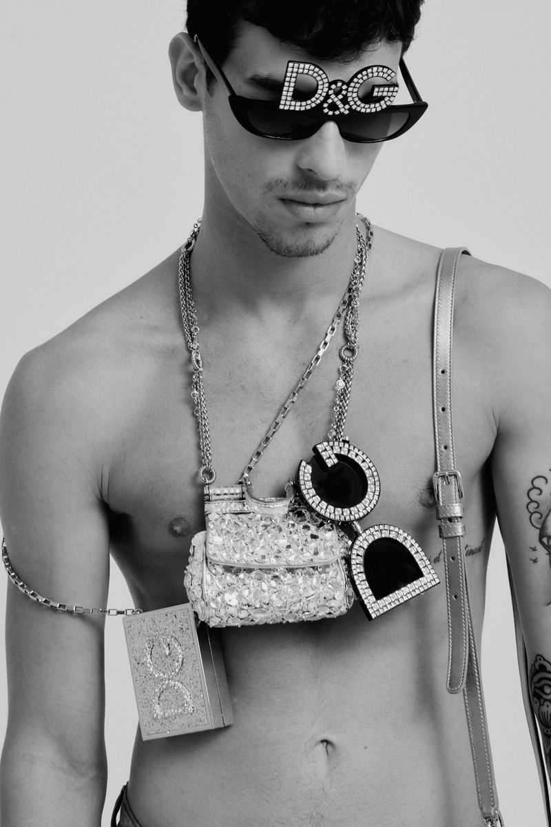 Purse First (Made in Brazil Magazine)