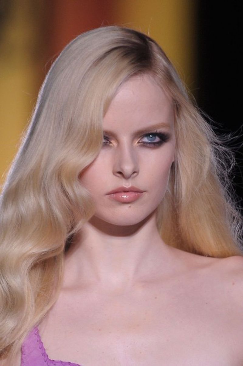 Atelier Versace Couture F/W 12 Show (Photos by Kevin Alfaiza) (Versace)