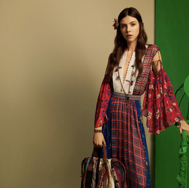 Shop the Look in Augmented Reality (Zara)