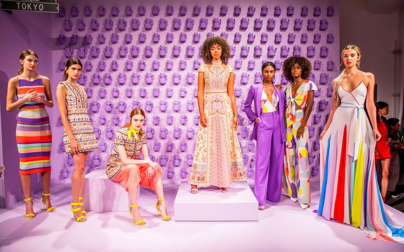 alice-olivia-s-s-19-presentation-alice-olivia