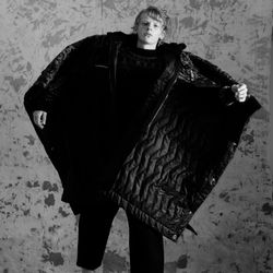 Desiree Gonzalez - Fashion EditoStylist Profile - Photos & latest news