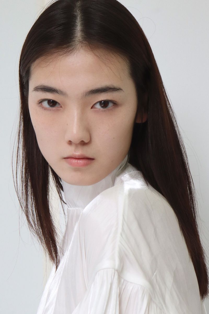 China Bentley 2019 Polaroids Portraits Polaroids Digitals China Bentley 2019 Polaroids Portraits Polaroids Digitals