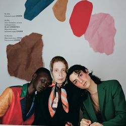 Desiree Gonzalez - Fashion EditoStylist Profile - Photos & latest news