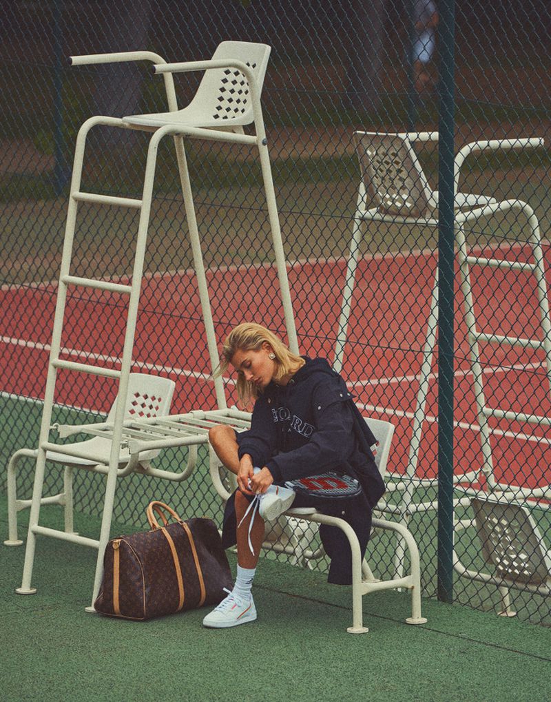 Hailey B. (Vogue France)