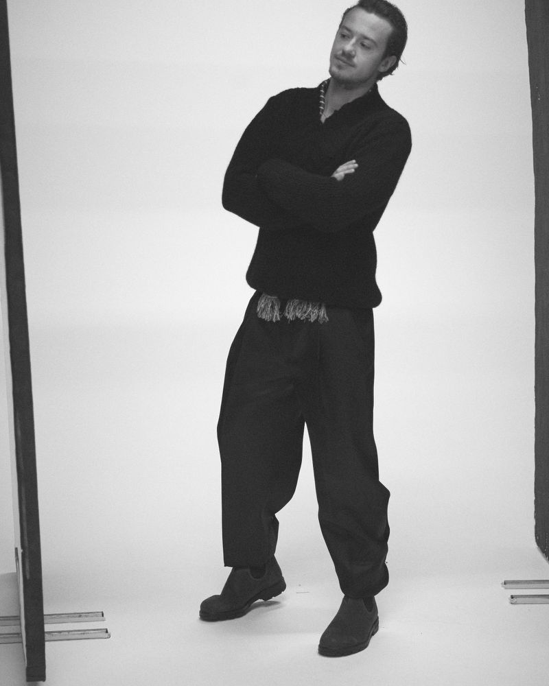 Glass meets Joseph Quinn (Glass Magazine ONLINE)