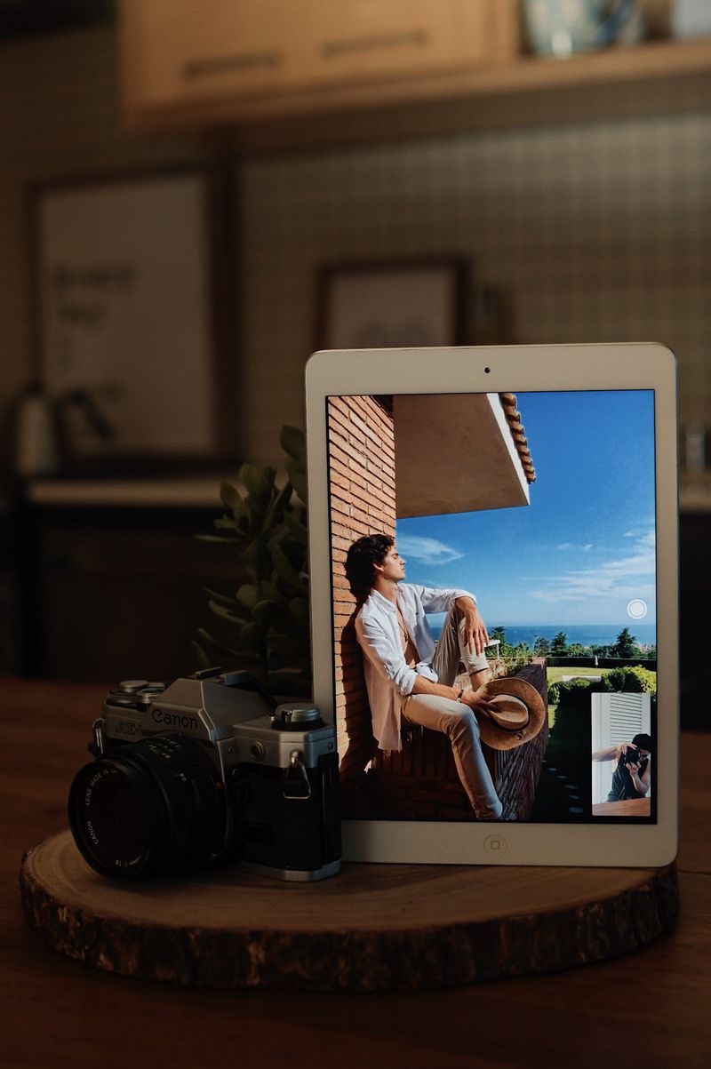 Staying At Home (MMScene)