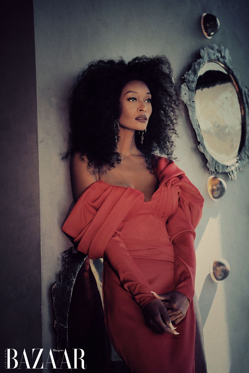 dani evans born stand out harper bazaar vietnam dani evans born stand out harper bazaar vietnam