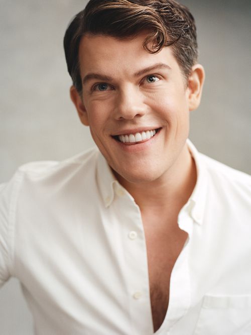 Wes Gordon Designer Profile Photos & latest news