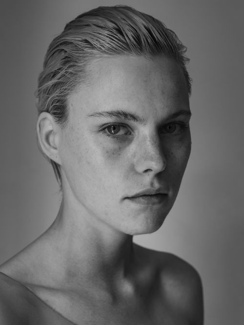 Julia Almendra Model Profile Photos & latest news