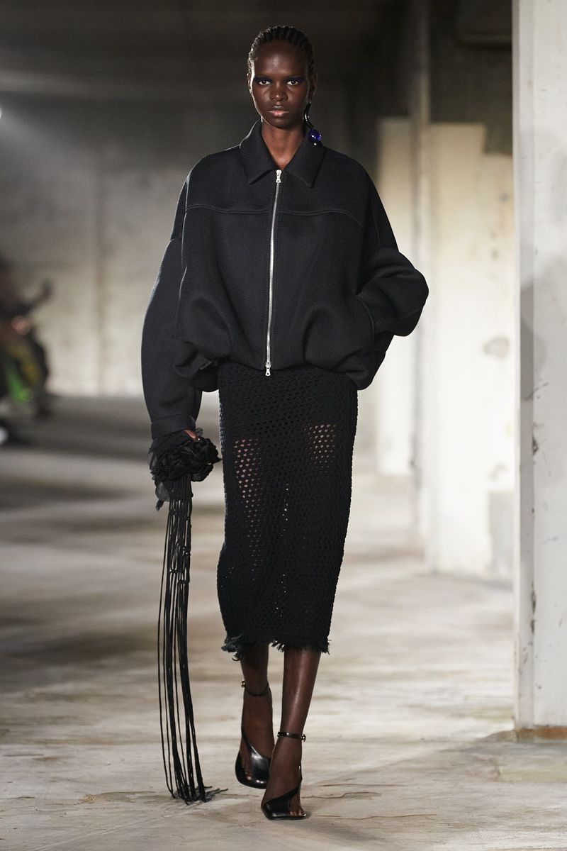 Dries Van Noten S/S 23 Show (Dries Van Noten)