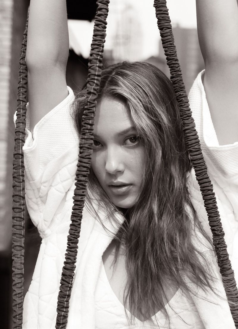 Eileen Gu (L’Officiel USA)