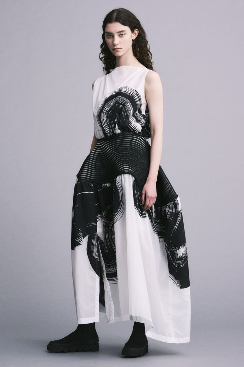 Issey Miyake Lookbook Issey Miyake FW24 Returns To Human Nature