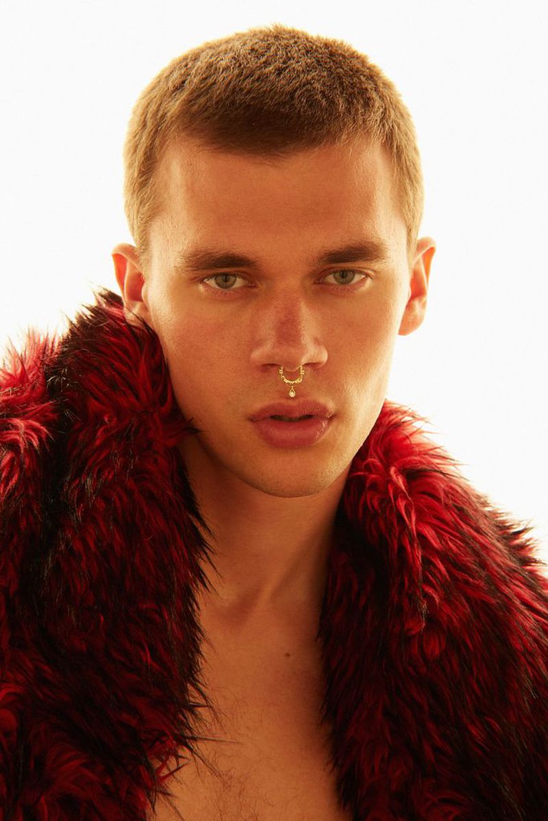 GLEB by Carlos Alberto Fernandez (Lewis Magazine)