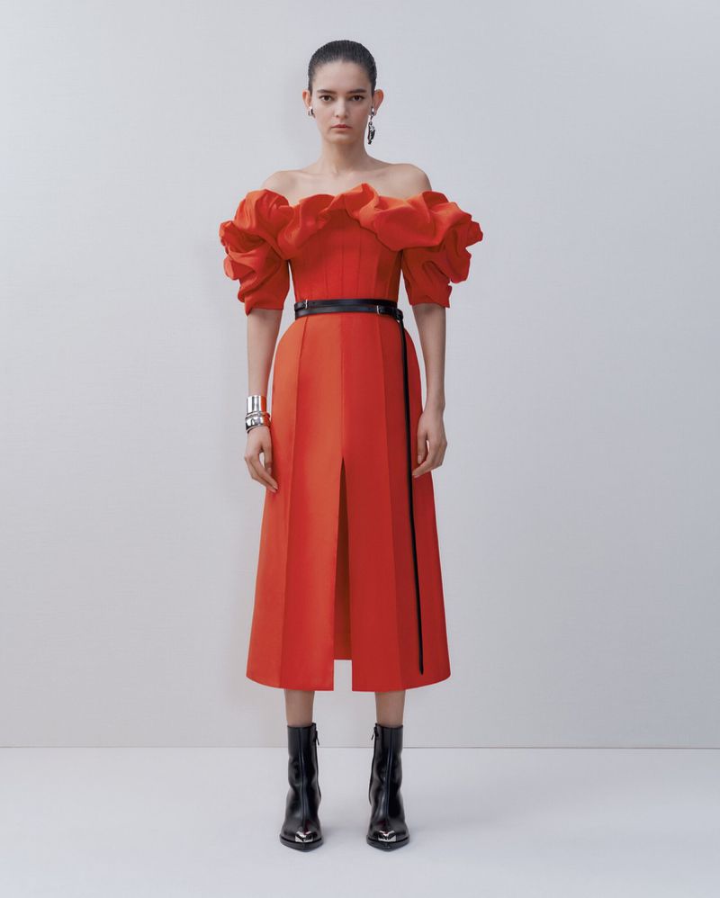 Alexander McQueen PreFall 2022 Look Book and Catalogue (Alexander McQueen)