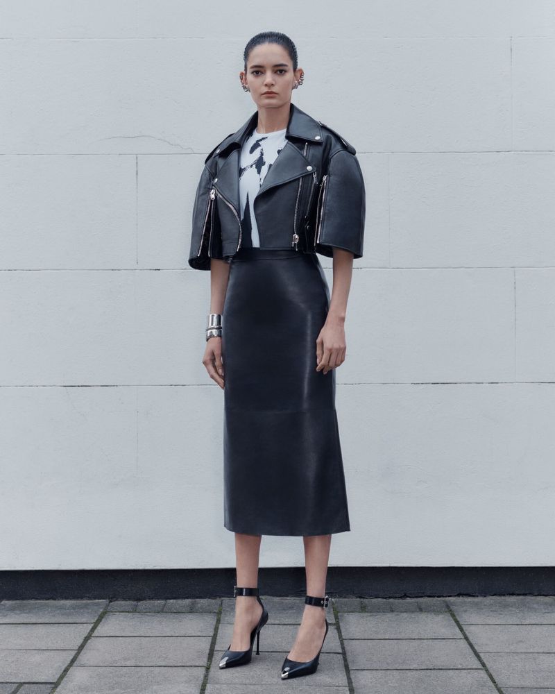 Alexander McQueen PreFall 2022 Look Book and Catalogue (Alexander McQueen)