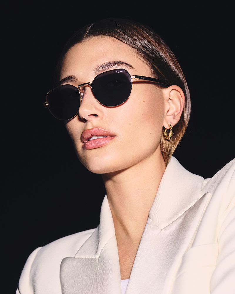Vogue Eyewear S/S 2022 (Vogue Eyewear)