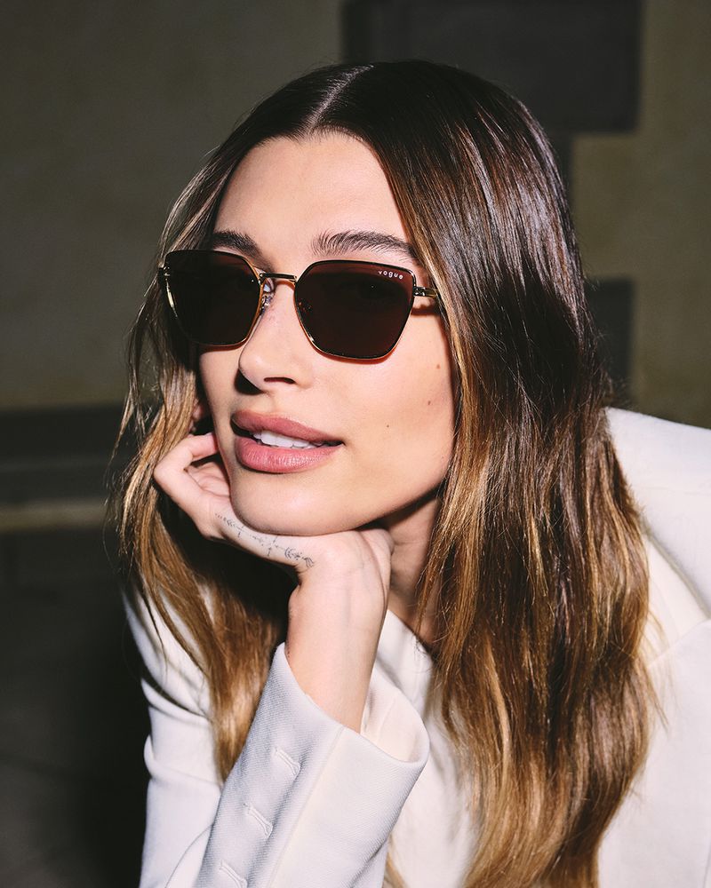 Vogue Eyewear S/S 2022 (Vogue Eyewear)