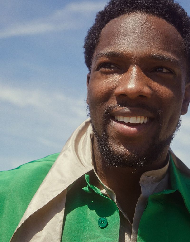 Tosin Cole (CONTENTSman)