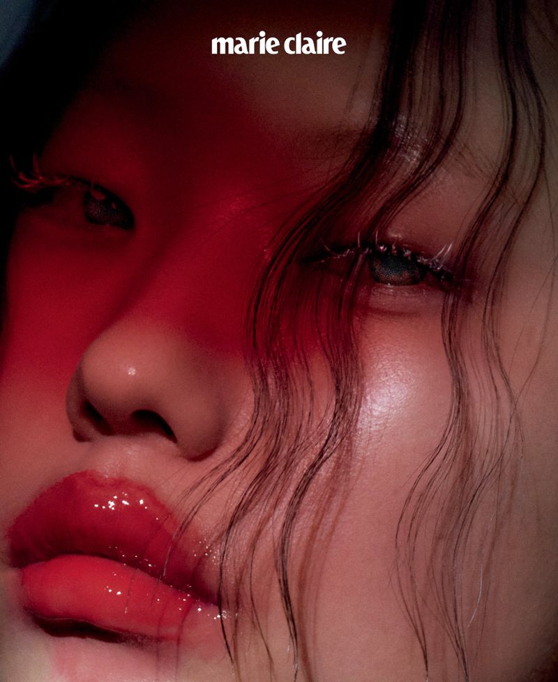 한여름 밤을 수놓은 기묘한 아름다움 (Marie Claire Korea)
