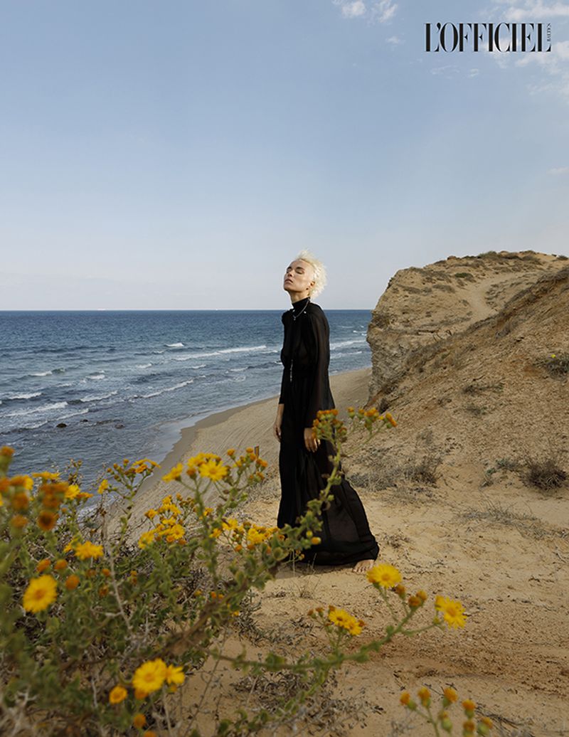 Royal Black (L'Officiel Baltics)