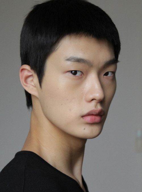 Hong Seong Jun - Model Profile - Photos & latest news