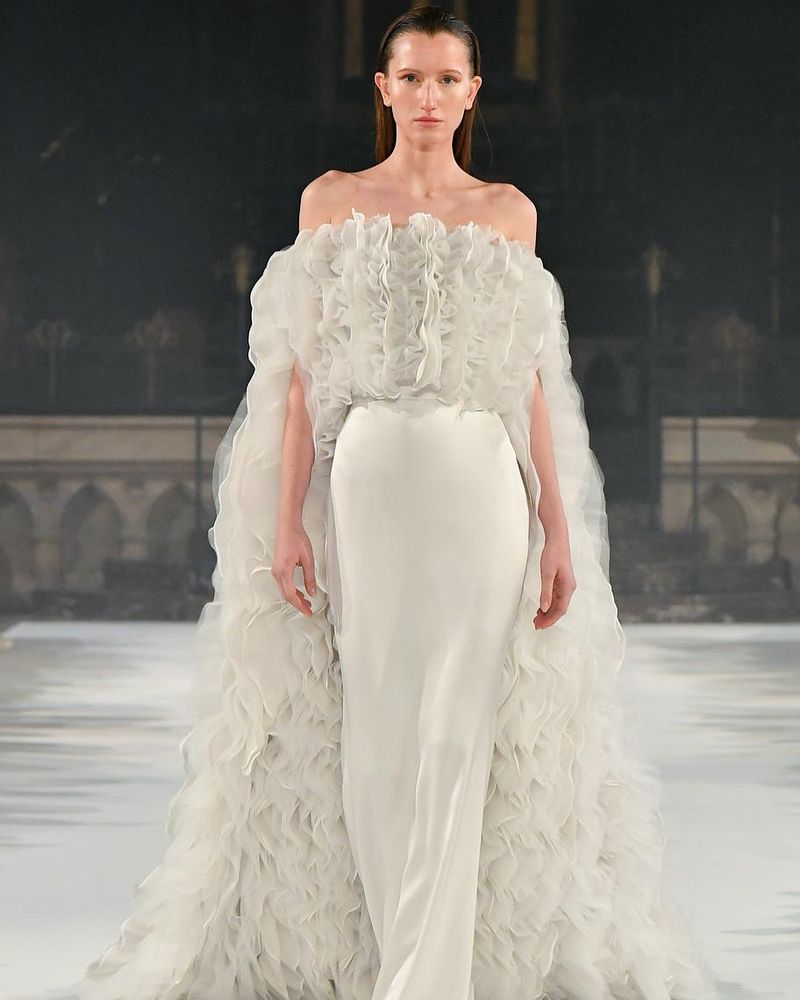 Fovari Haute Couture Spring 2023 Show (Various Shows)