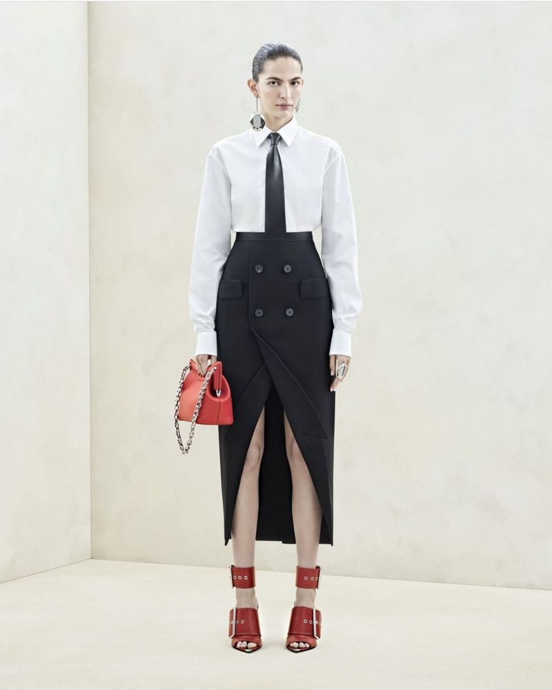 Alexander Mcqueen AW23 Collection (Alexander McQueen)