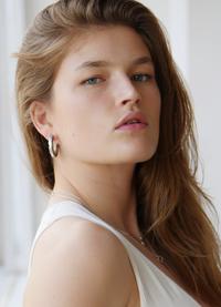 Molly Smith - Model Profile - Photos & latest news