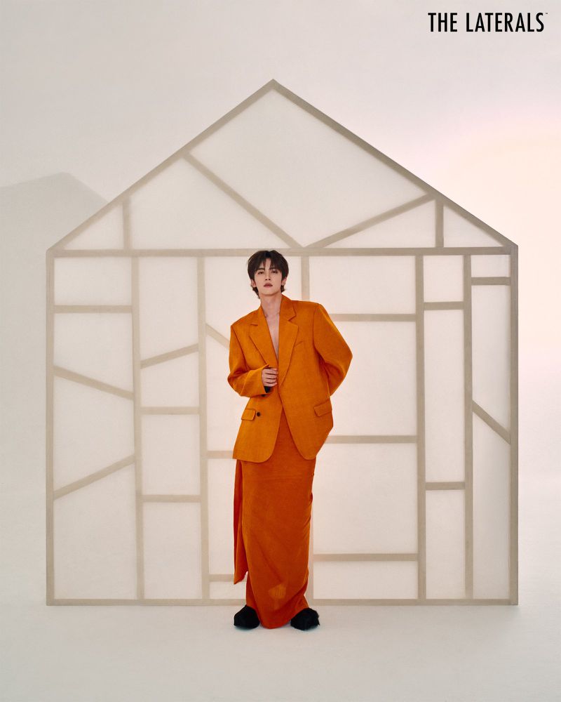 옌안 더 레터럴스 오렌지 수트 화보