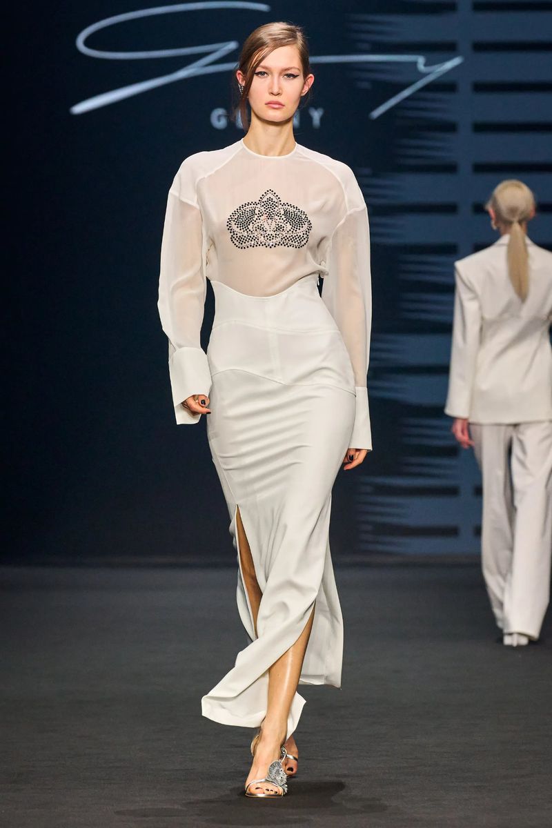 Genny F/W 23 Show (Genny)