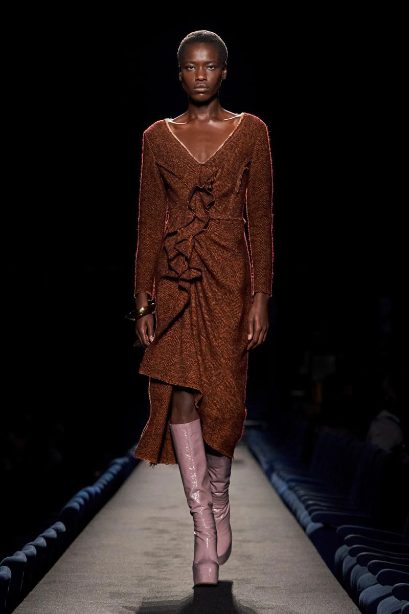 Dries Van Noten F/W 23 Show (Dries Van Noten)