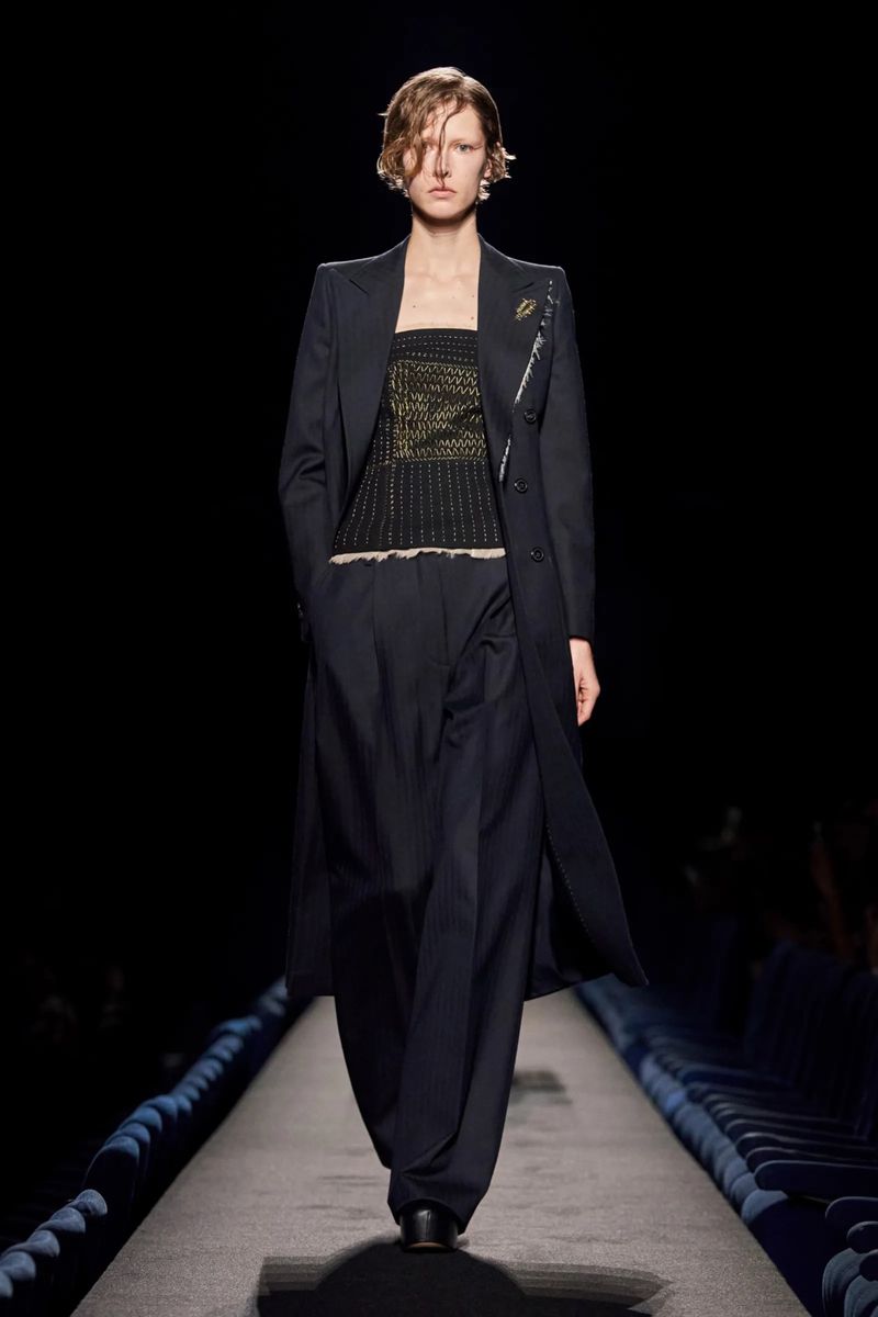 Dries Van Noten F/W 23 Show (Dries Van Noten)