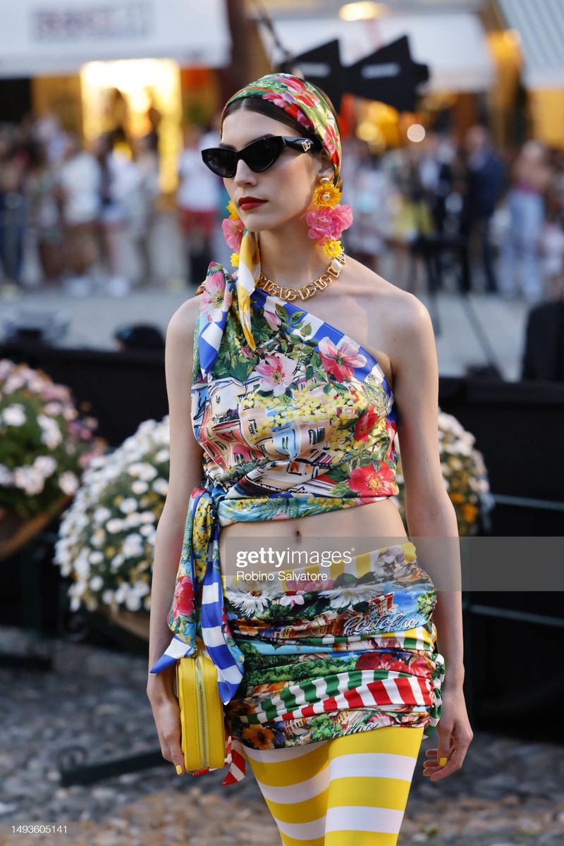 Dolce & Gabbana X Mytheresa 2023 Show (Dolce & Gabbana)