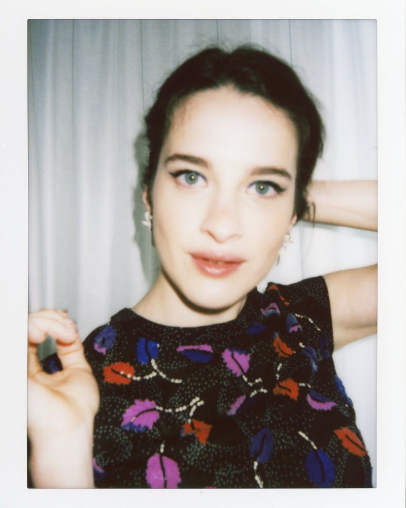 Beauty Talks with Rebecca Marder (Chanel Beauty)