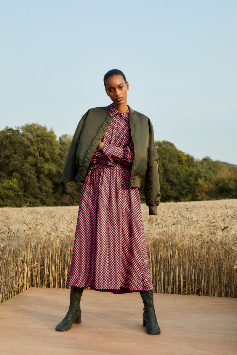 ME+EM August Lookbook (ME+EM)