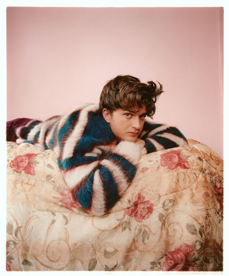 Joe Keery Band The Artist Behind The Music Get To Know Him - 80yafy1